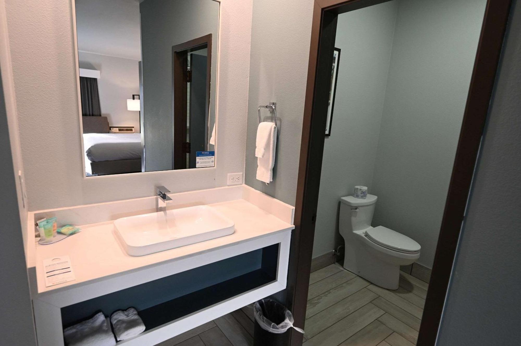 Edgewater Inn And Suites, Ascend Hotel Collection Coos Bay Exteriér fotografie