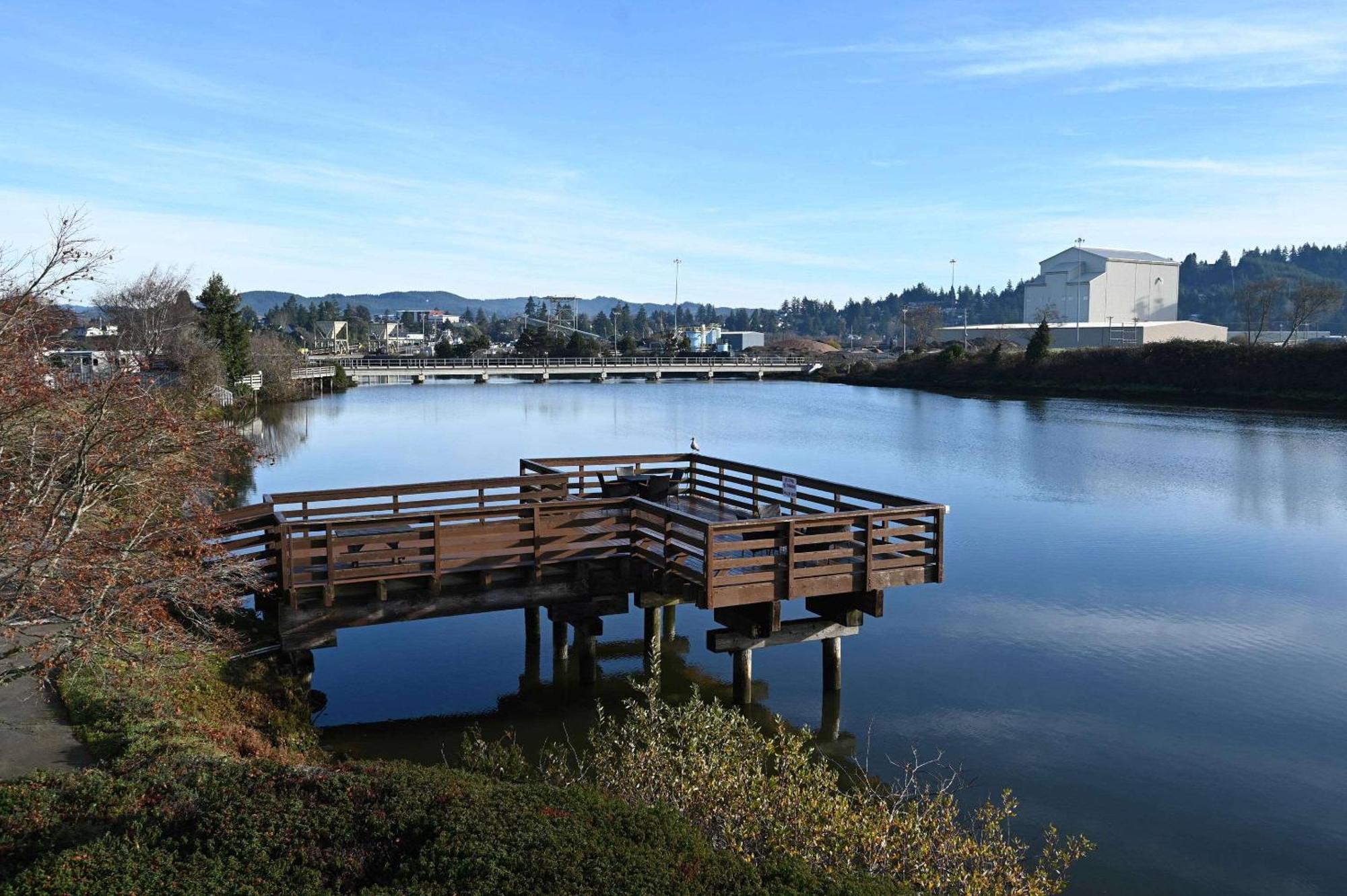 Edgewater Inn And Suites, Ascend Hotel Collection Coos Bay Exteriér fotografie
