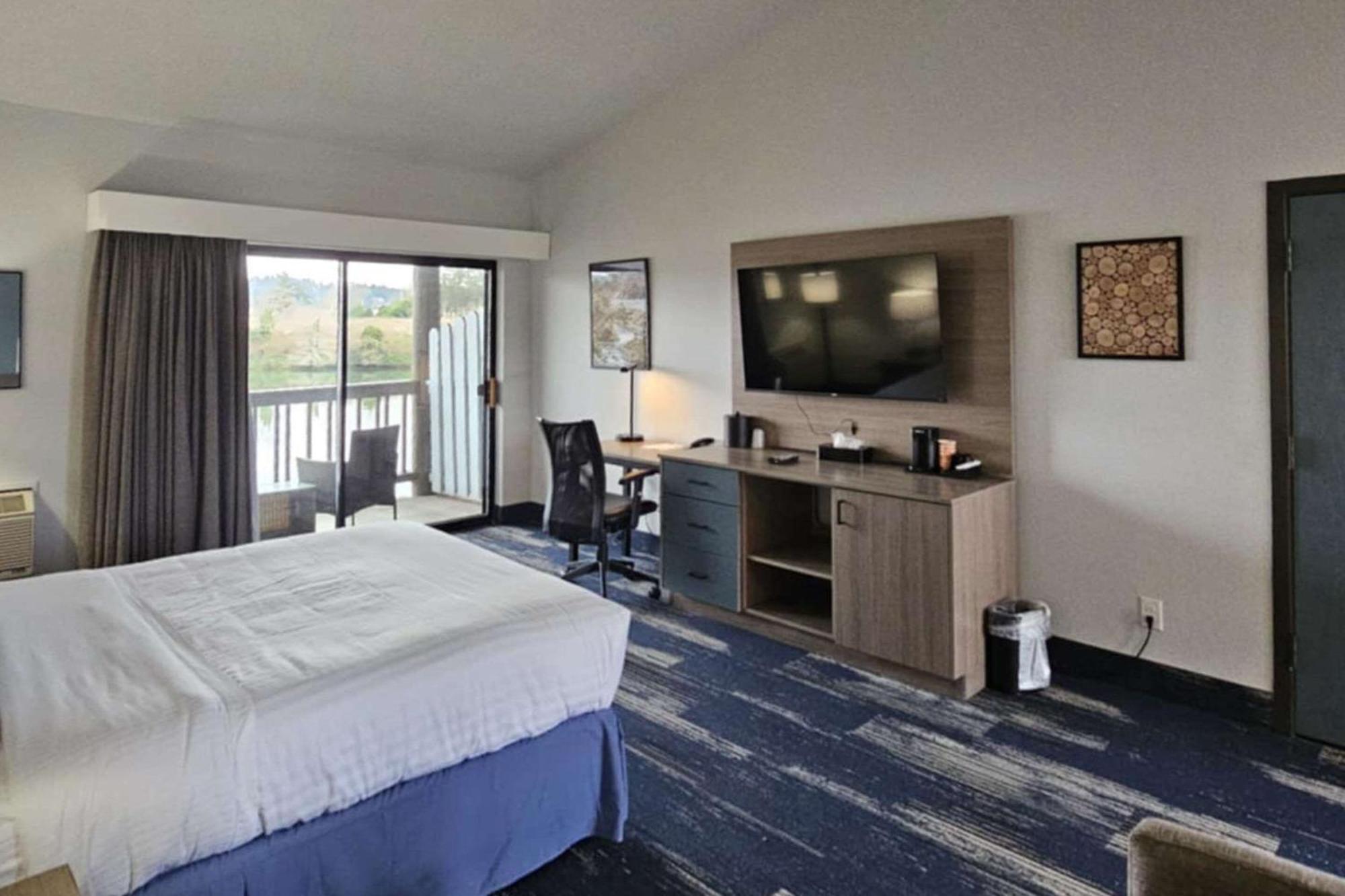 Edgewater Inn And Suites, Ascend Hotel Collection Coos Bay Exteriér fotografie